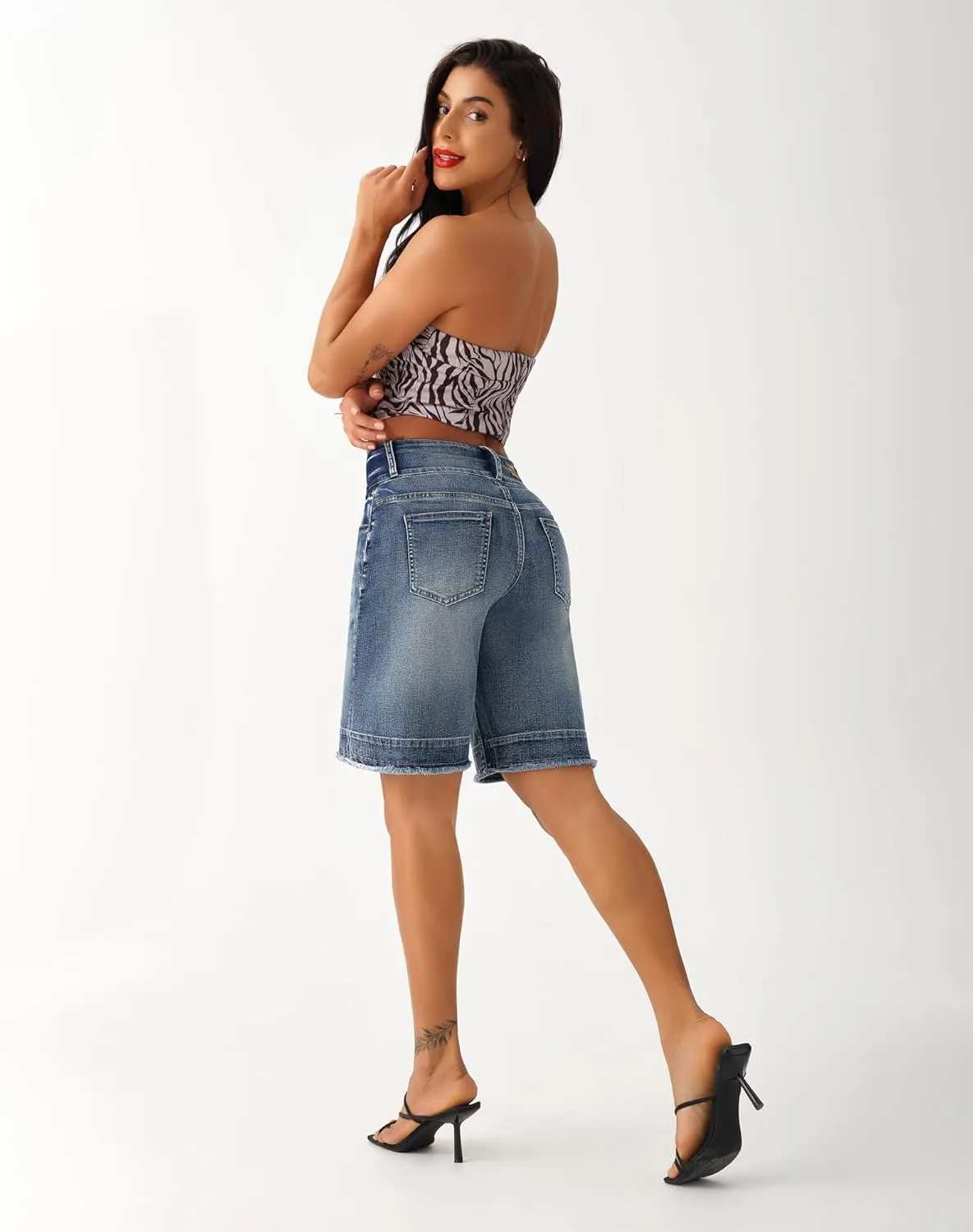roswear Women's Stretchy Wide Leg High Waisted Frayed Hem Long Jean Shorts